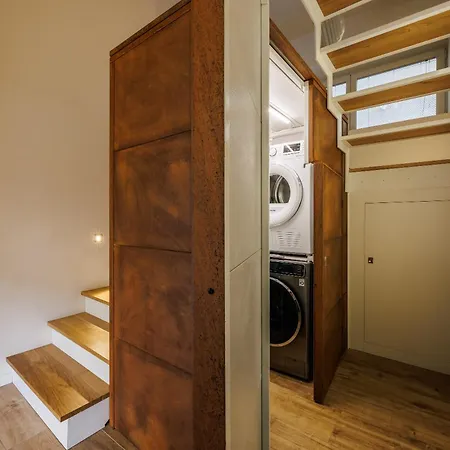 Daire Lucy Charming Modern Near Piazza Della Liberta
